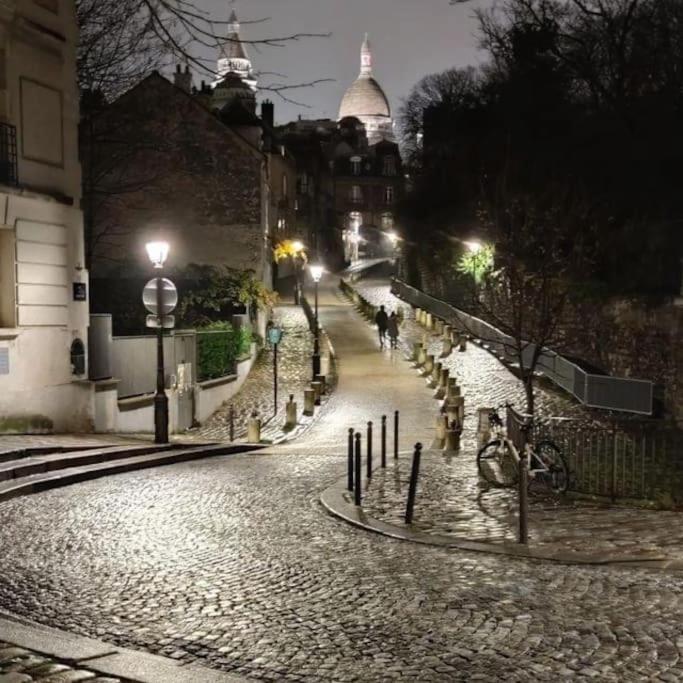 Montmartre En Rez-de-jardin Appartement *