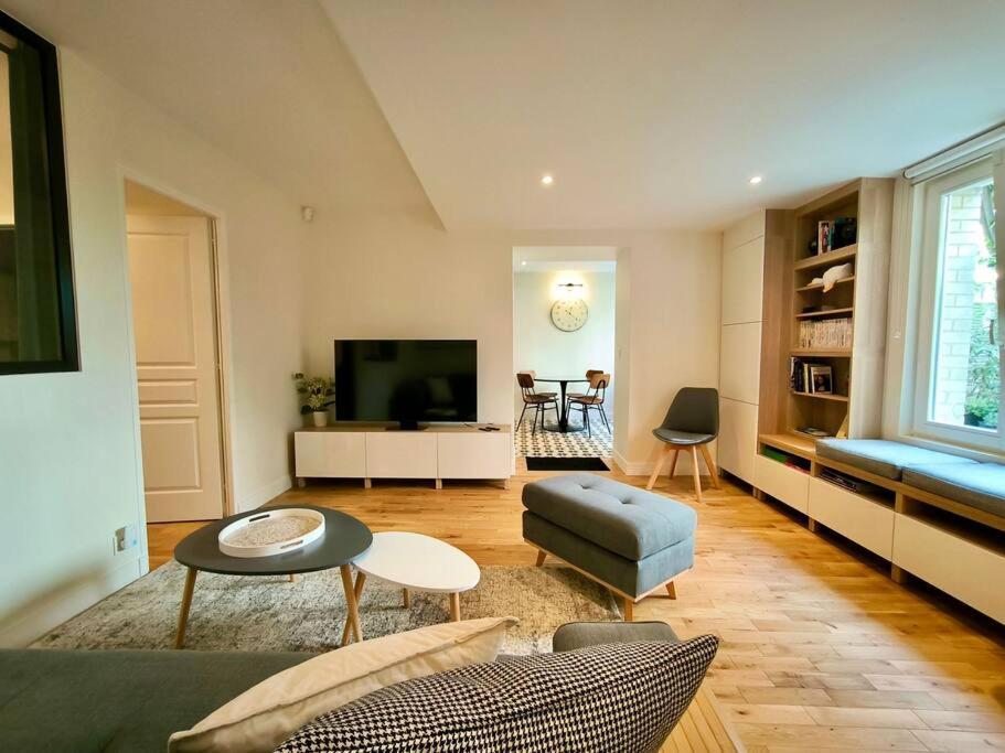 Montmartre En Rez-de-jardin Appartement
